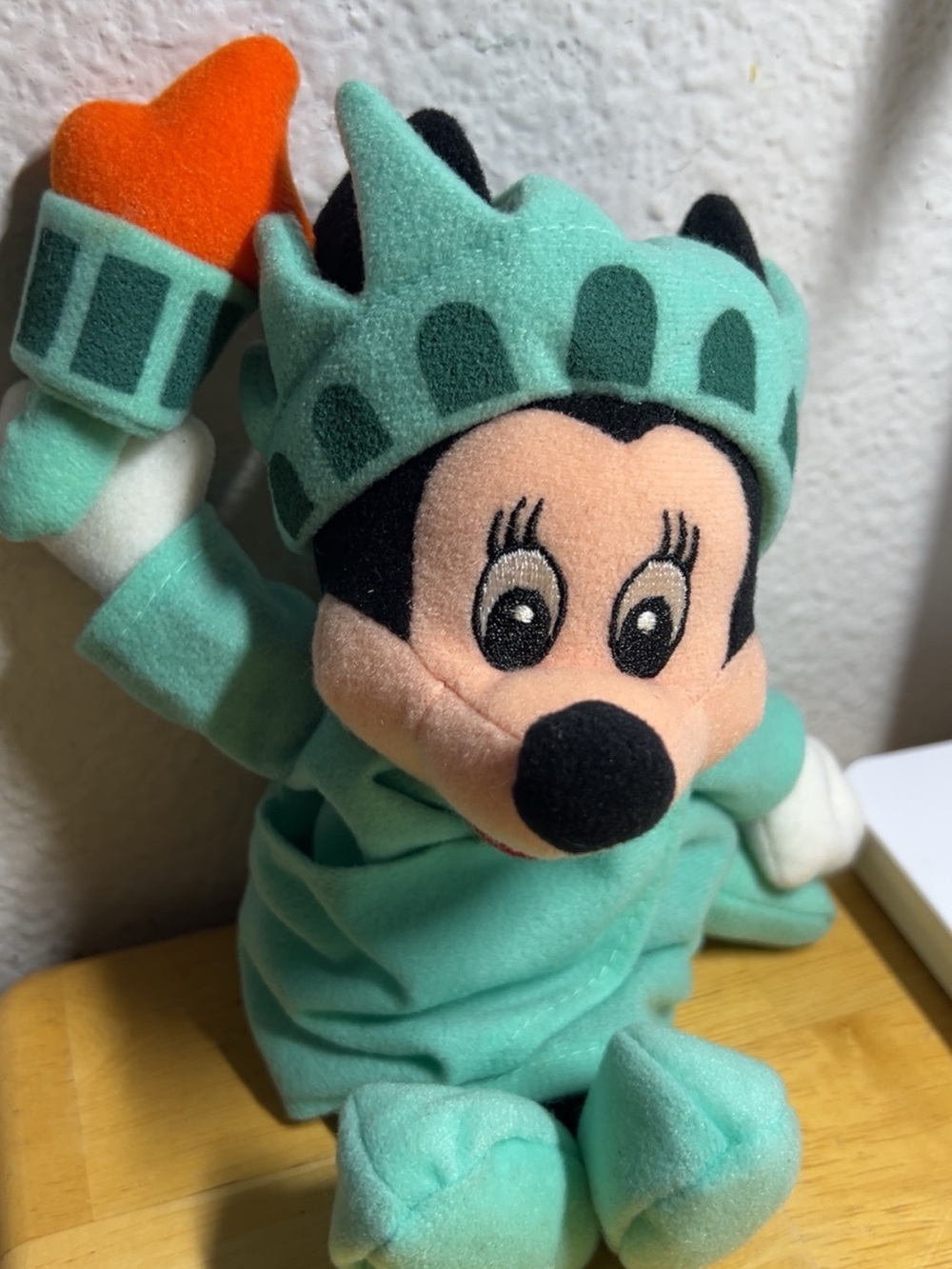 Minnie Mouse Statue of Liberty Plush Toy - Aqua